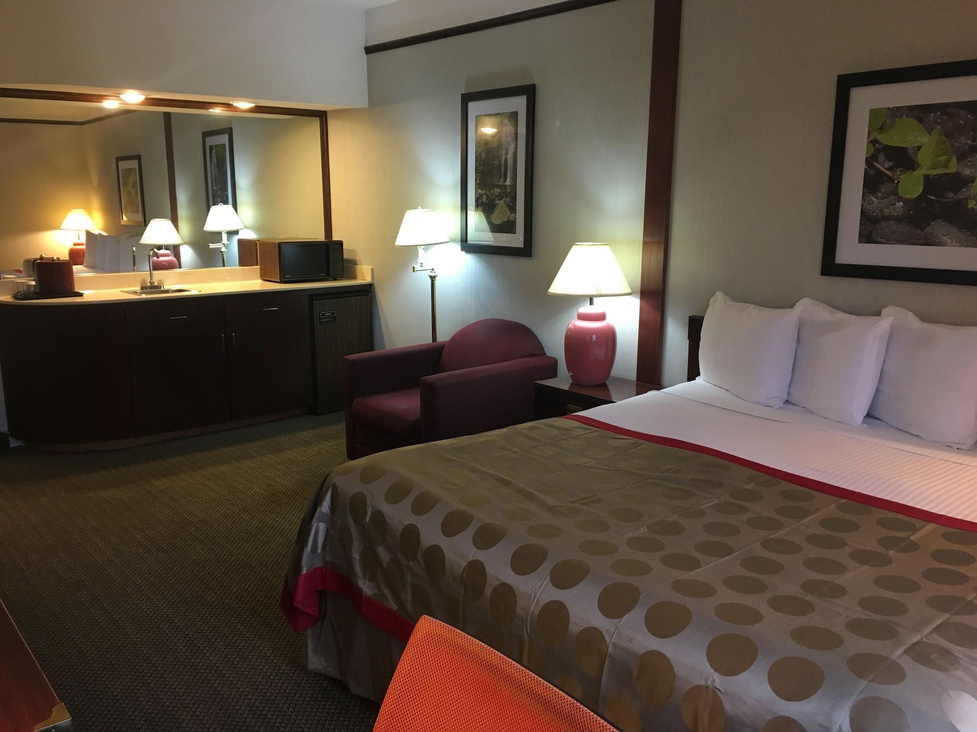 Hotel Ramada By Wyndham Portland Airport Exterior foto