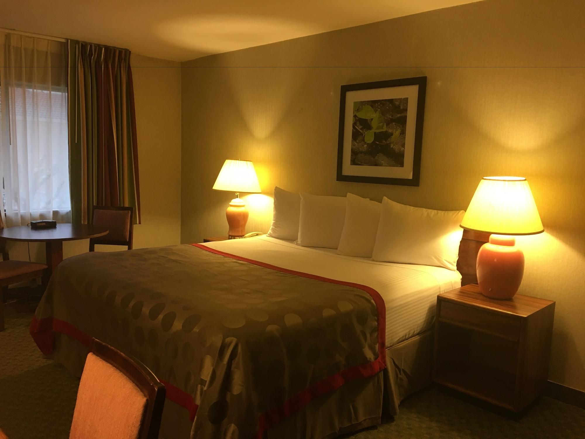 Hotel Ramada By Wyndham Portland Airport Exterior foto